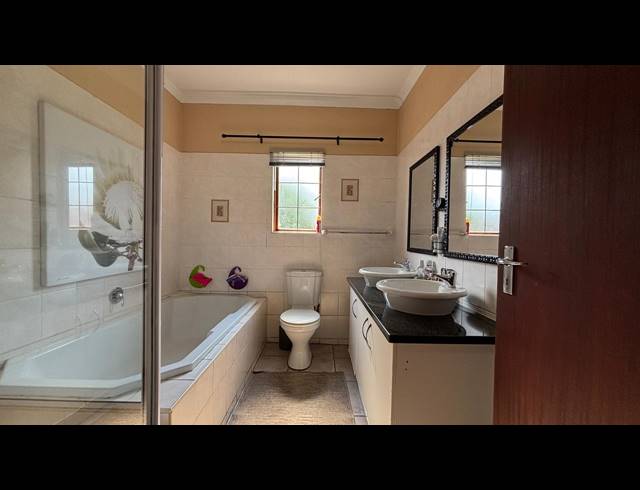 3 BEDROOM HOUSE TO LET IN STONEHENGE